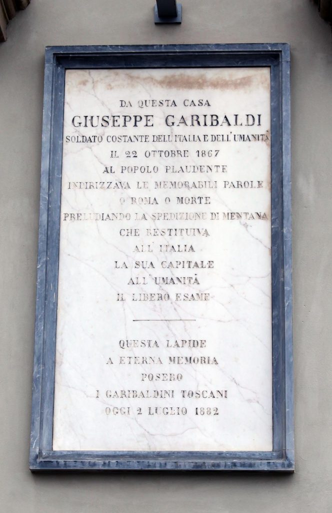 Lapide in ricordo del discorso di G. Garibaldi del 22 ottobre 1867 (piazza S. Maria Novella 21)